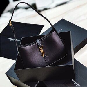 YSL HOBO BAG IN SMOOTH LEATHER NOIR